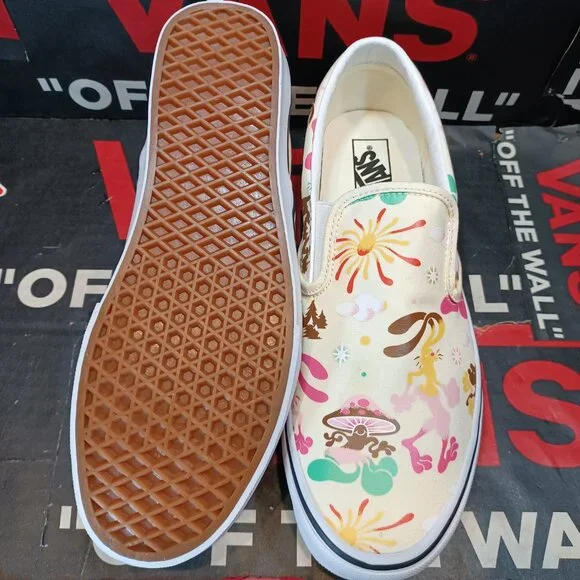 Vans Men's 11.5 Classic Slip On Get Outdoors Marshmallow White VN000BVZBPH